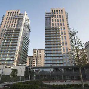 Platinum Towers Country 2 Country Varşova