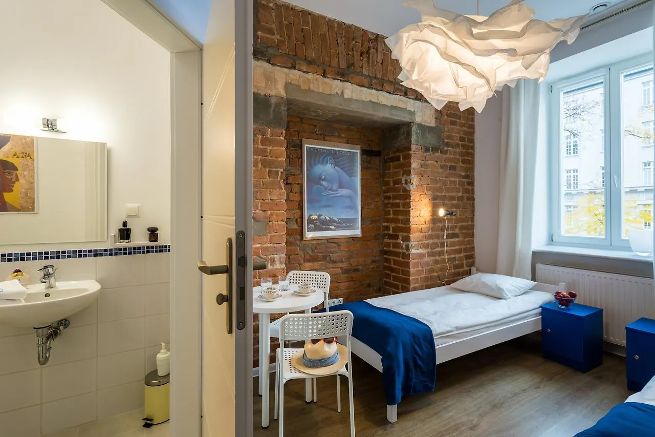 Vava Hostel Warszawa 0*,  Polska
