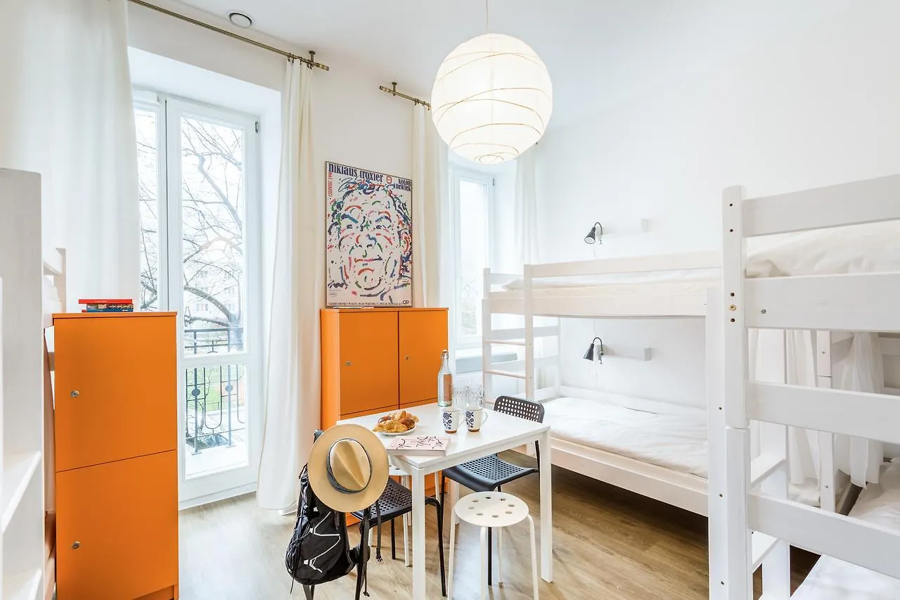 Vava Hostel Warszawa 0*,